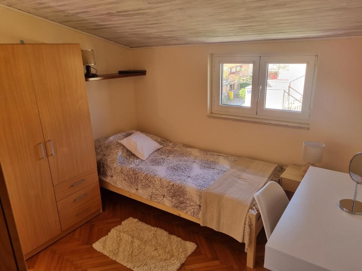 Greenview Apartment With Parking روفينج المظهر الخارجي الصورة